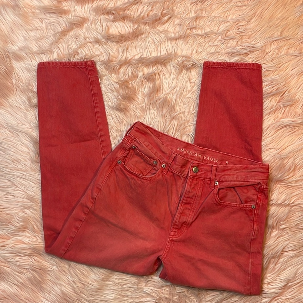 American Eagle Red High‎ Rise Girlfriend Jean Size 6